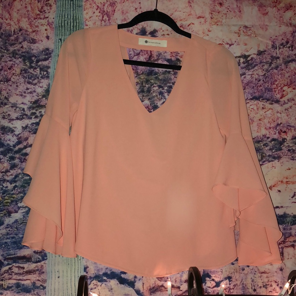 Bell sleeve top